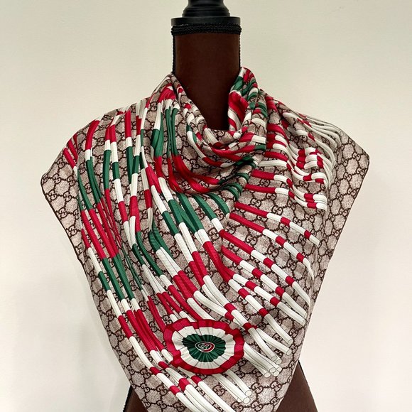 New Gucci Scarf GG Logo Club Beige Brown Silk Scarf Wrap with Gucci Gift Box - Picture 1 of 16